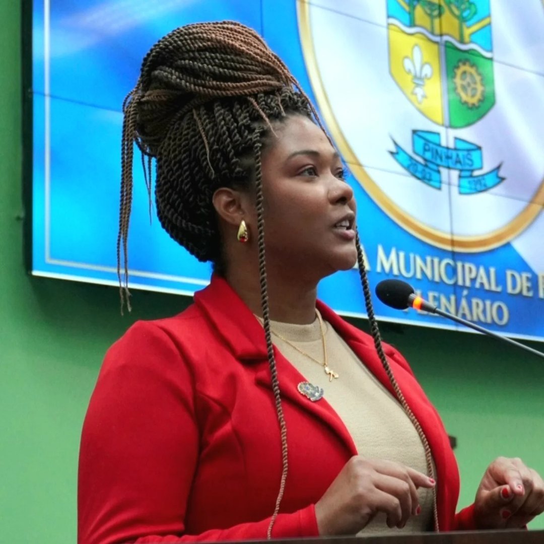 Miss Preta discursando na Câmara